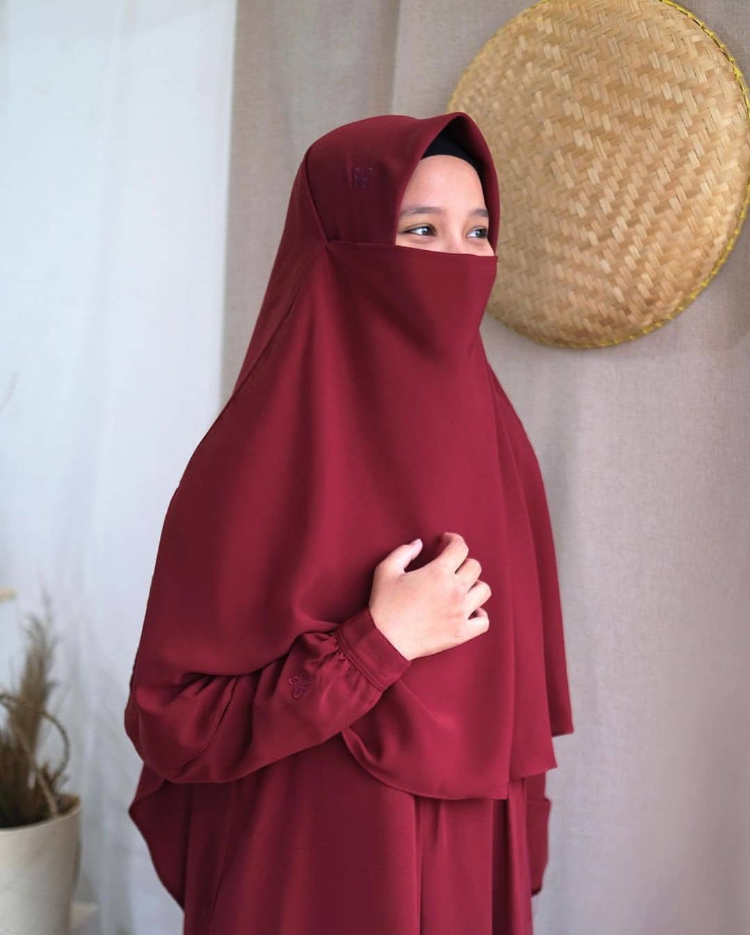 Khimar Amaninaja Maroon