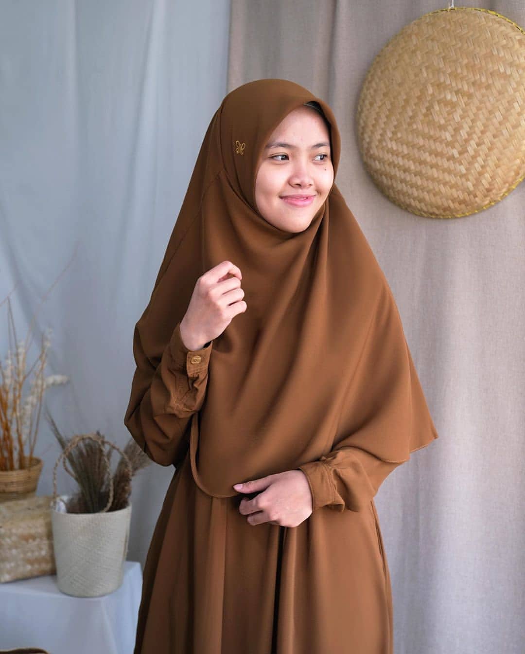 Khimar Amaninaja Clay